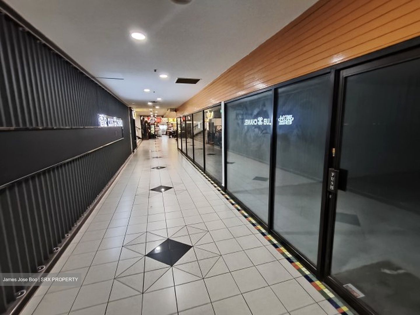 Parklane Shopping Mall (D7), Retail #626973351